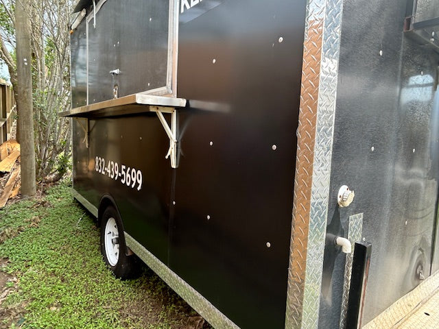 2022 TFT Food Trailer, no cooking equipment. (64781) Located in Katy, Tx