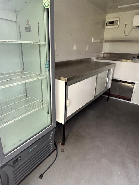 2022 TFT Food Trailer, no cooking equipment. (64781) Located in Katy, Tx