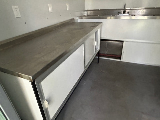 2022 TFT Food Trailer, no cooking equipment. (64781) Located in Katy, Tx