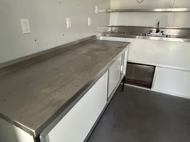 2022 TFT Food Trailer, no cooking equipment. (64781) Located in Katy, Tx