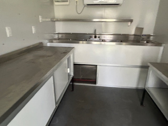 2022 TFT Food Trailer, no cooking equipment. (64781) Located in Katy, Tx